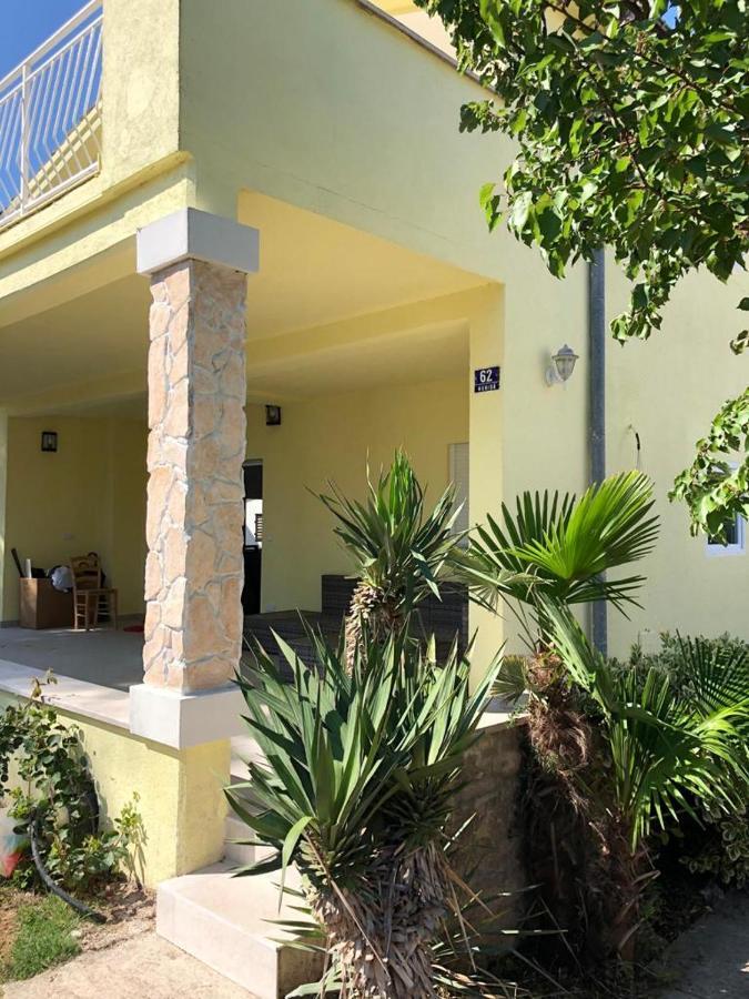 Five Bedroom House Near Sandy Beach Villa Major เมดูลิน ภายนอก รูปภาพ