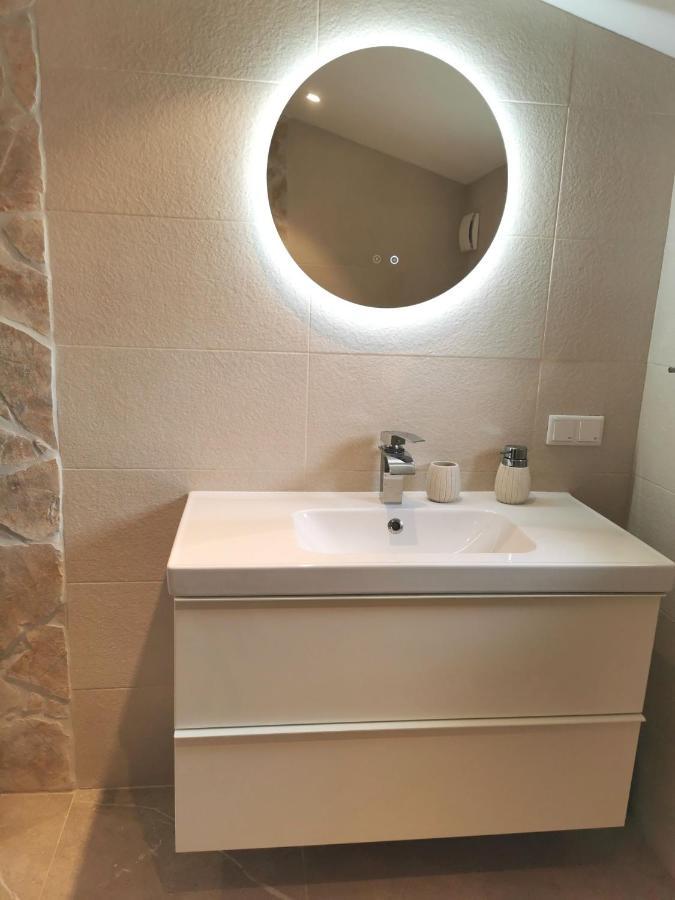 Five Bedroom House Near Sandy Beach Villa Major เมดูลิน ภายนอก รูปภาพ