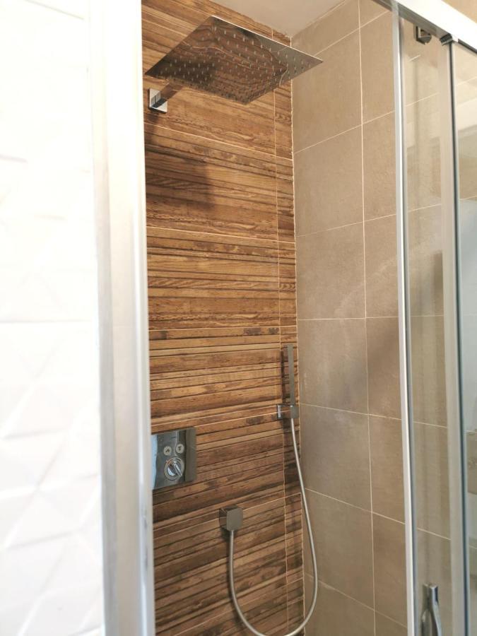 Five Bedroom House Near Sandy Beach Villa Major เมดูลิน ภายนอก รูปภาพ